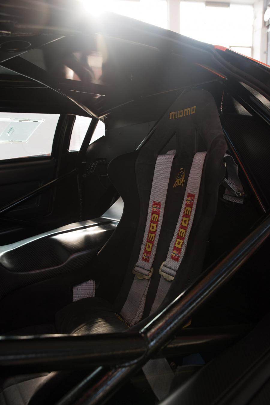 Интерьер Lamborghini Diablo GT-R 2000 года  (фото 26 из 46)